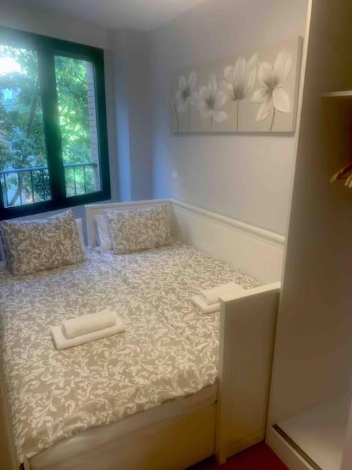 Apartamento Junto A Catedral Apartment Granada Exterior foto